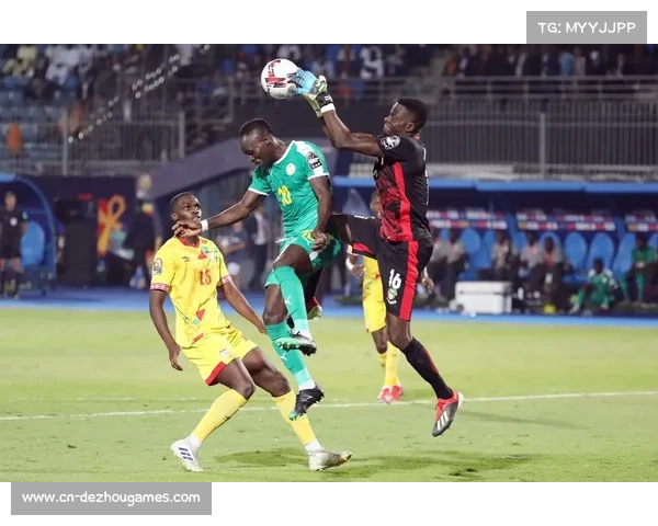 天际线队与西法队资格赛对决，主场优势成变数